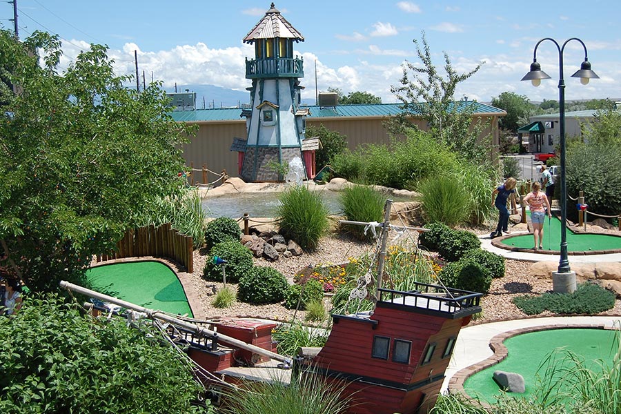 Mini Golf Course - Lighthouse & Shipwreck
